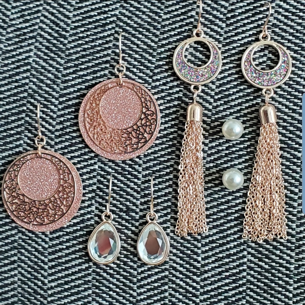 Massini 4 pairs of earrings